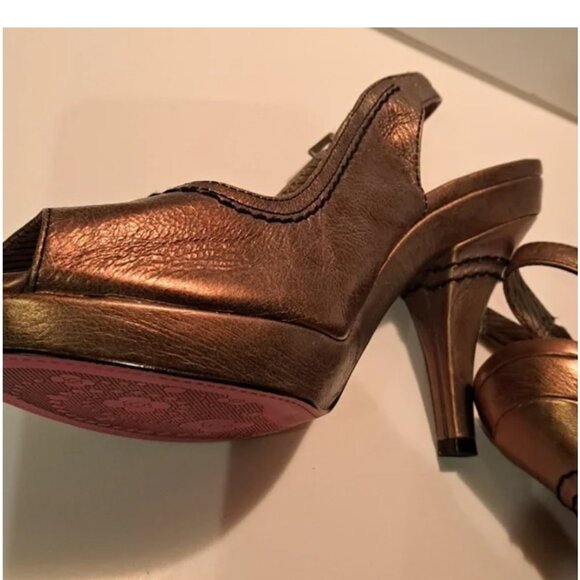 Soft Leather Peeptoe Heels fr. kensie - Picture 3 of 3